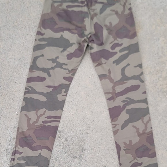 Dockers Alpha Khaki Camo Pants - Picture 2 of 7